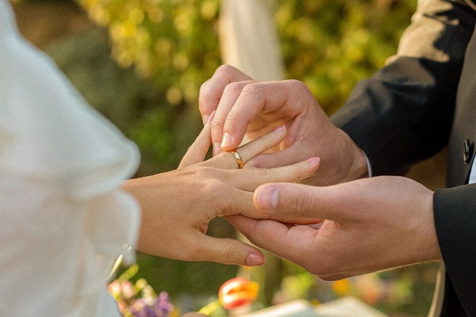 Use to wedding rings