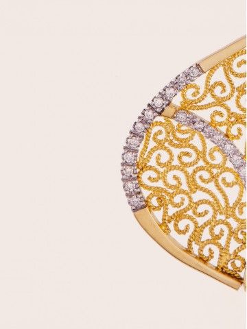 Heritage Collection by Eleuterio, crafted in 19.2k gold and featuring hand-made filigree in Portugal.