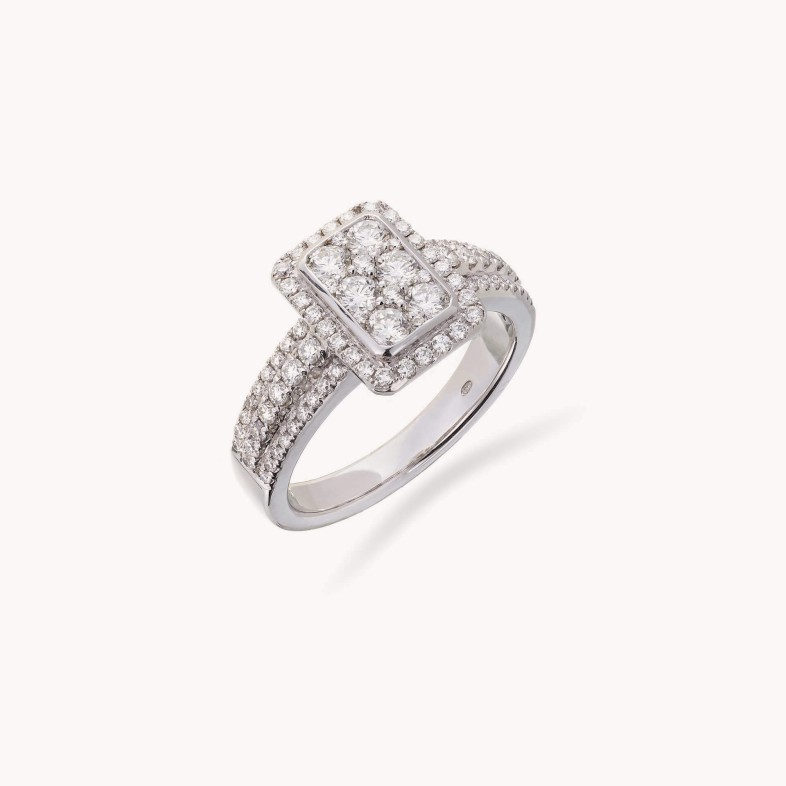 Anel com Diamantes
