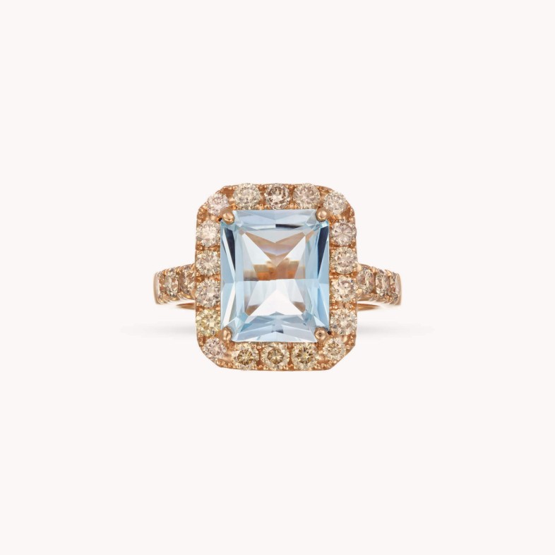 Anel com Agua Marinha, Diamantes Castanhos