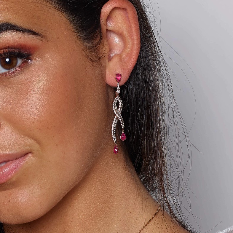 Brincos Rubis e Diamantes