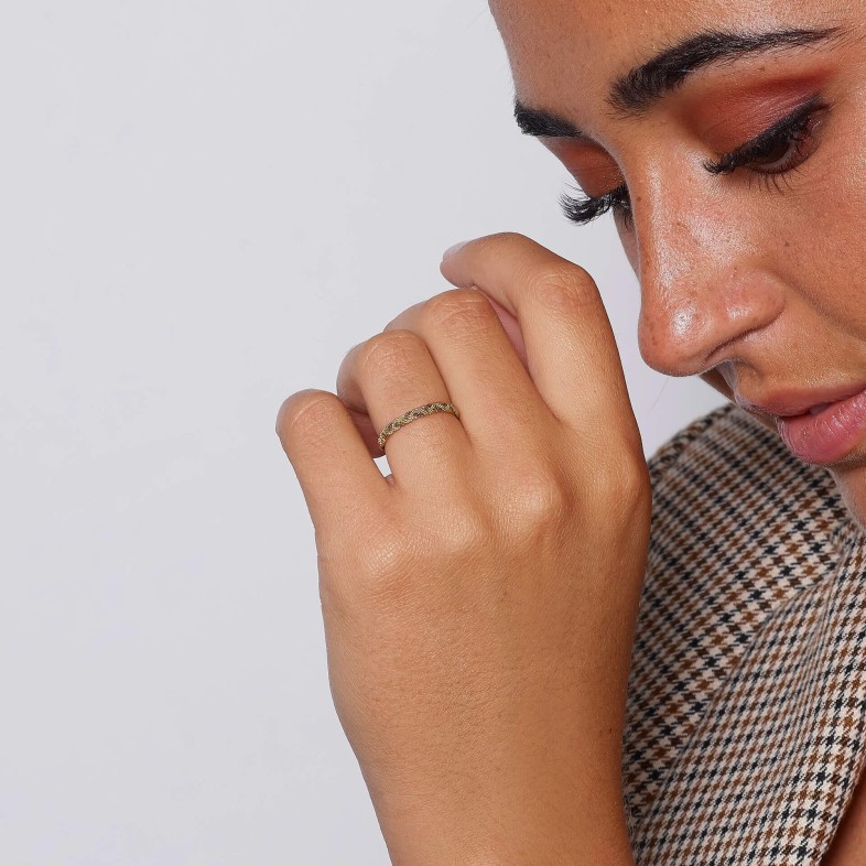 Trana | Thin Band ring