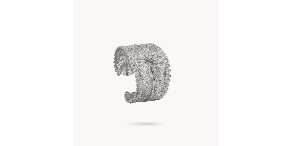 Filigree Flowers bangle