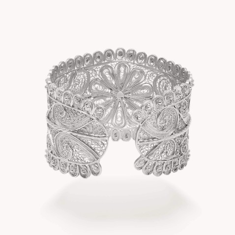 Filigree Flowers bangle
