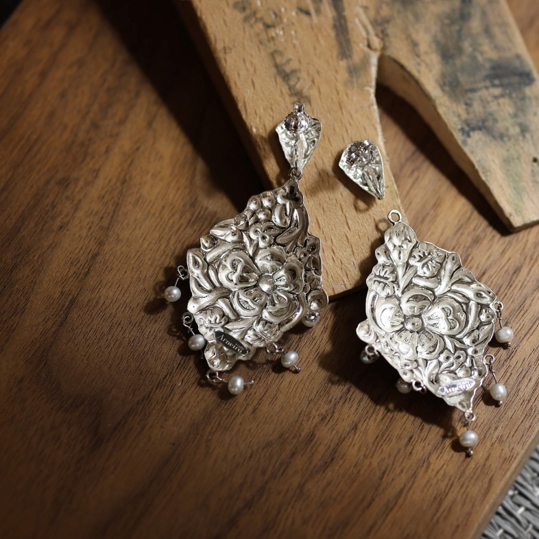 NEOBAROQ | Brincos com Esmalte