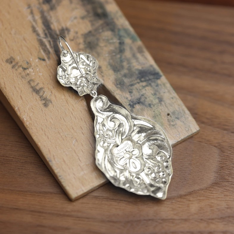 NEOBAROQ | Enamel Earrings