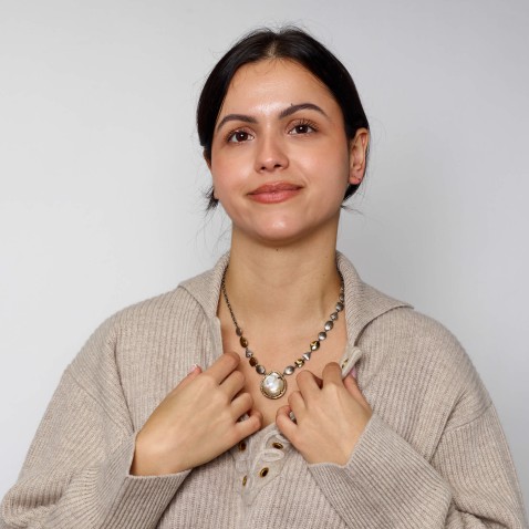 Nucleated pearl necklace