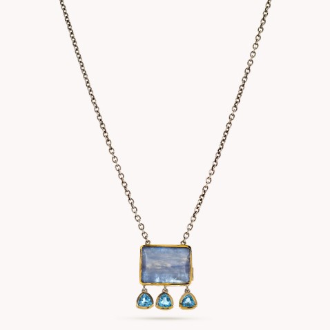 Cyanite and blue topaze stones necklace