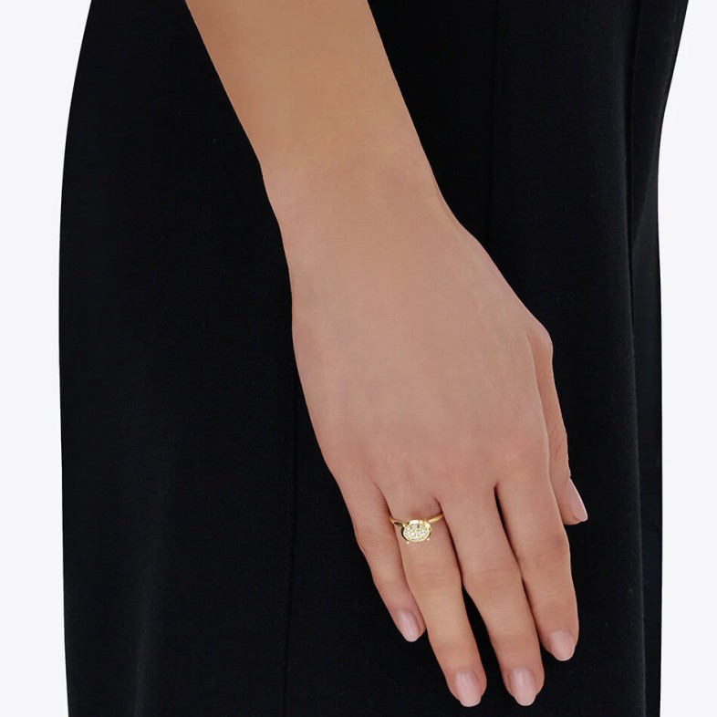 Soiltaire Ring in Polished Gold with Diamonds