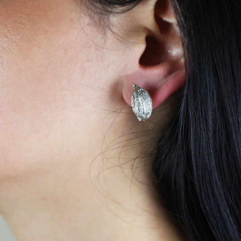 BRINCOS PRATA CARDAMOMO | NATURA