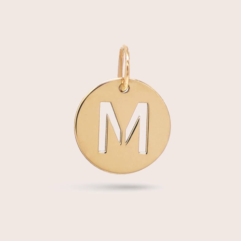 Medalha Letra M em Ouro - 15 mm