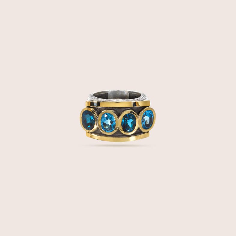 Bue Topaz ring