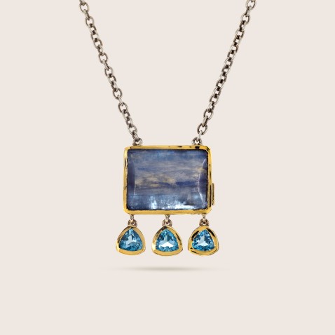 Cyanite and blue topaze stones necklace