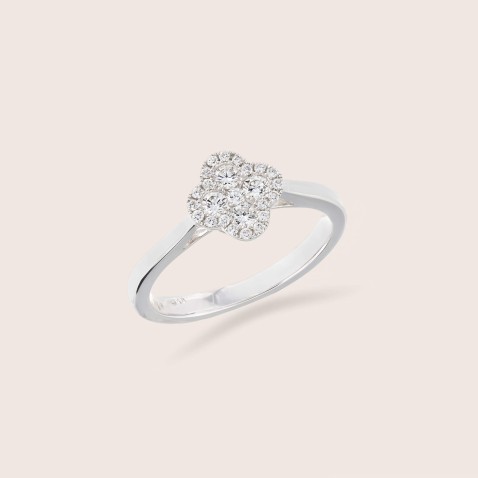 Anel com Diamantes