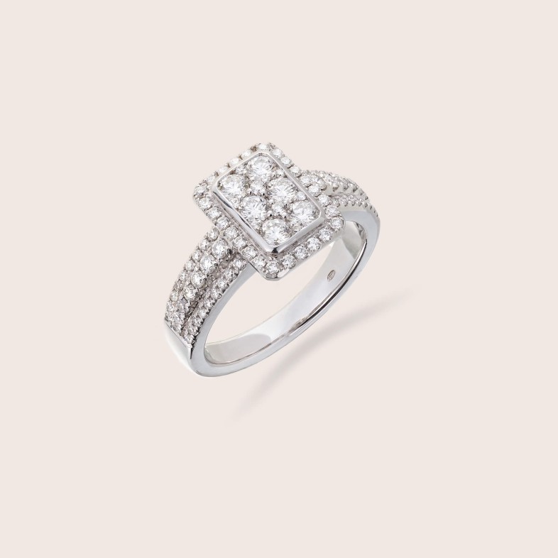 Anel com Diamantes