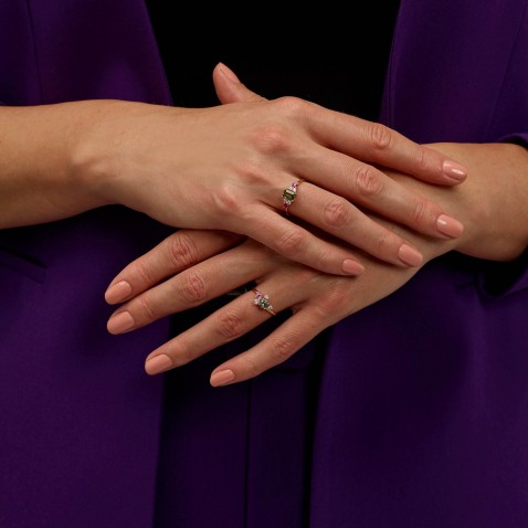 Anel de Noivado com Safiras e Diamantes | Cores Preciosas