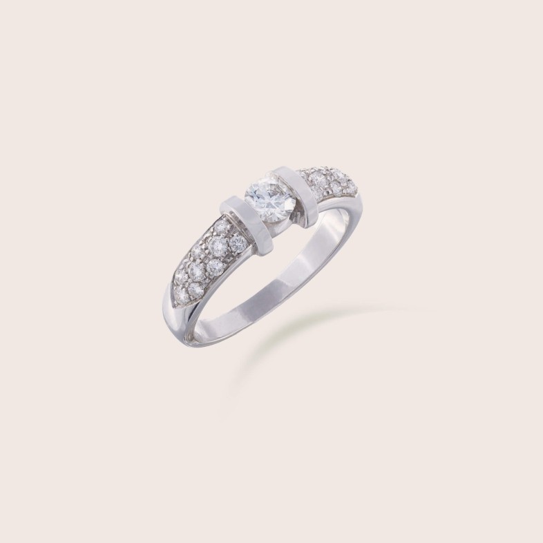 Anel diamantes
