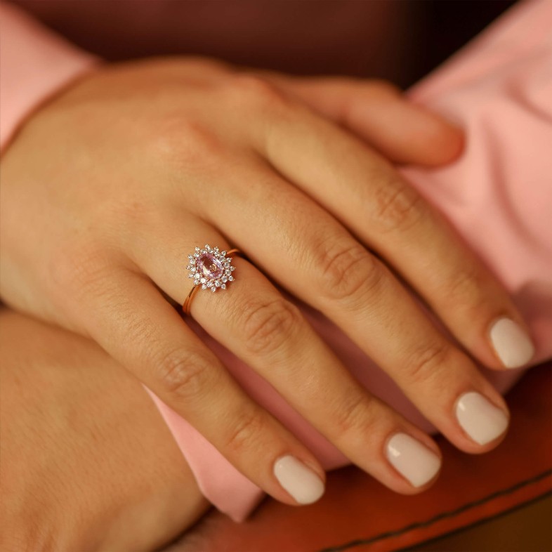 Anel de Noivado Ouro 19,2K Safira Rosa e Diamantes
