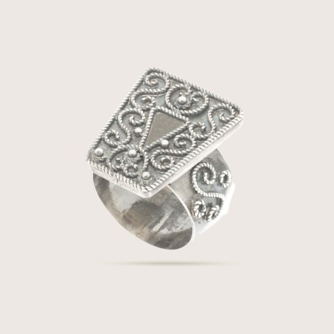 Etruria | Ring