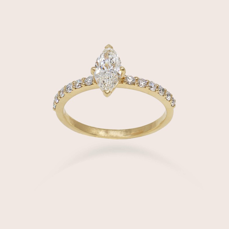 ANEL DE NOIVADO EM OURO COM DIAMANTES | Noivado