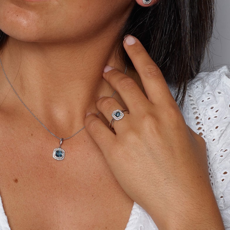 Anel de Noivado Topzio e Diamantes