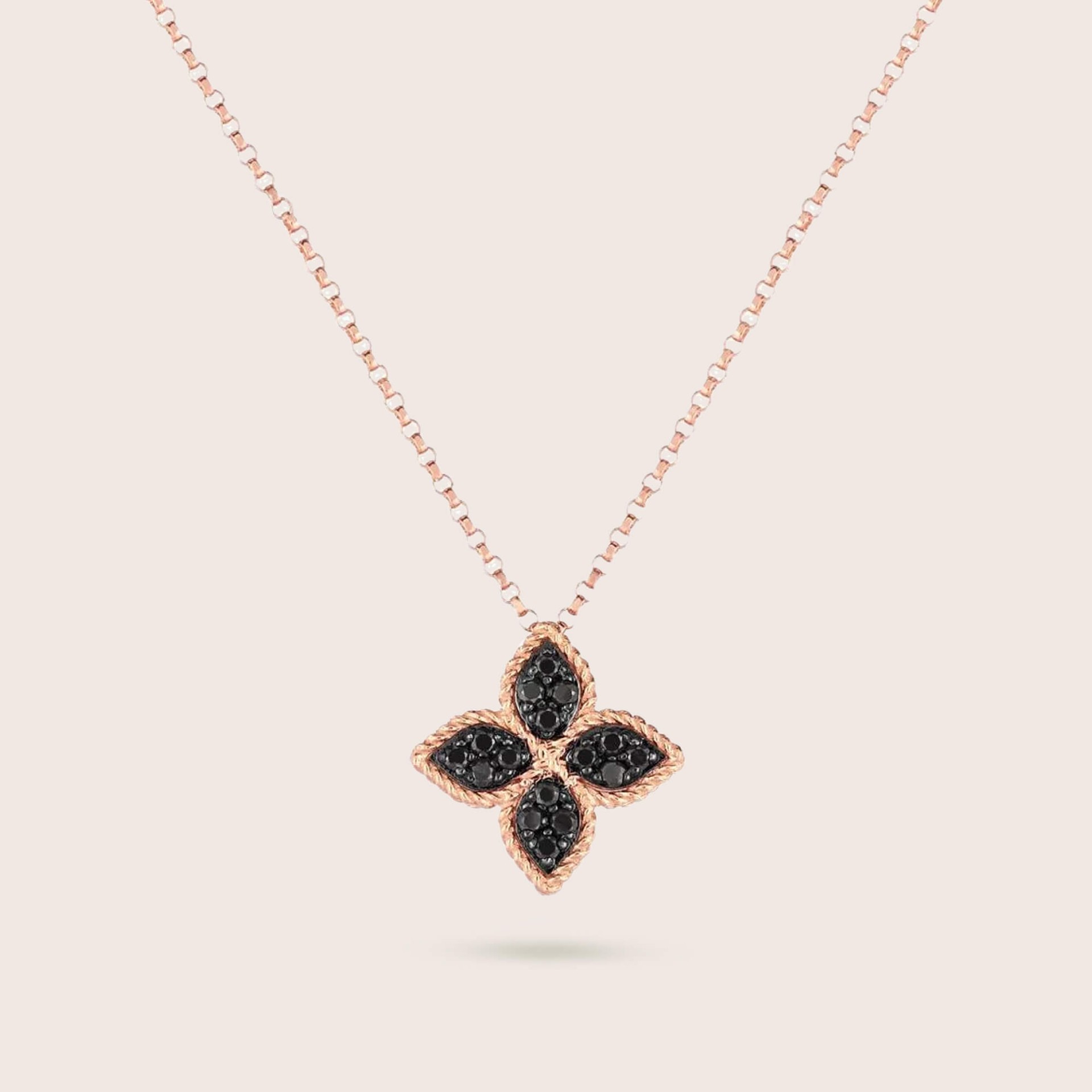 Princess Flower | Fio Pendente com Diamantes Negros