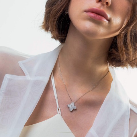 Princess Flower | Fio com pendente com Diamantes