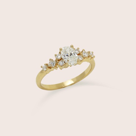 19.2K Gold Engagement Ring with Diamonds