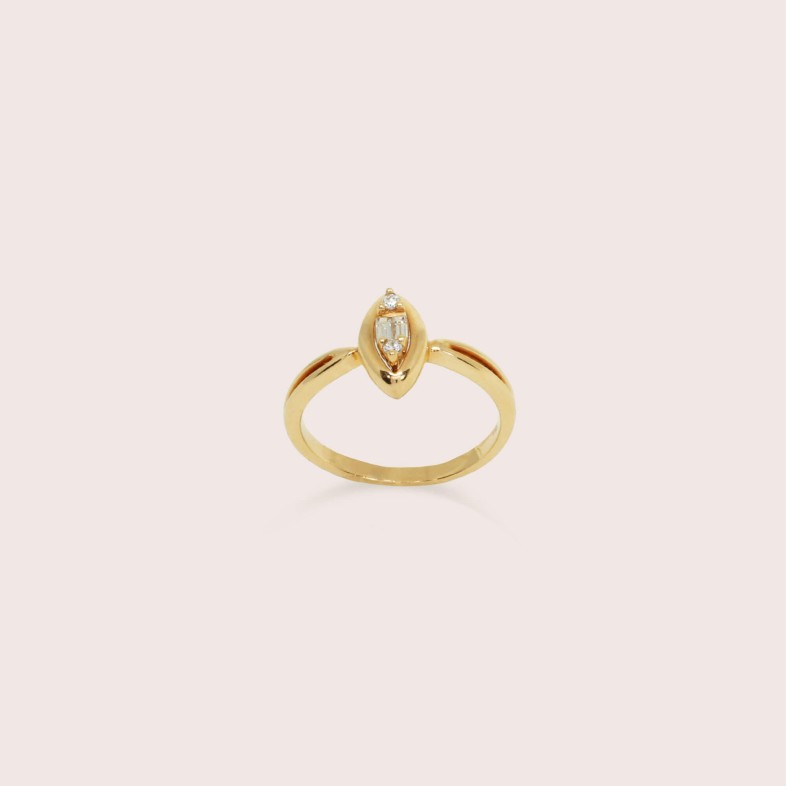 Anel Noivado de Ouro 19,2K com Diamantes