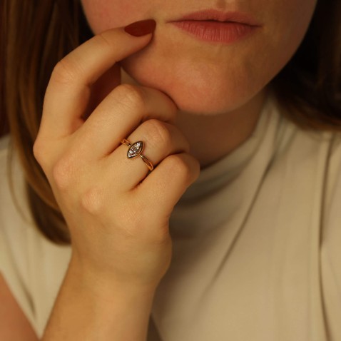 Anel Noivado de Ouro 19,2K com Diamantes