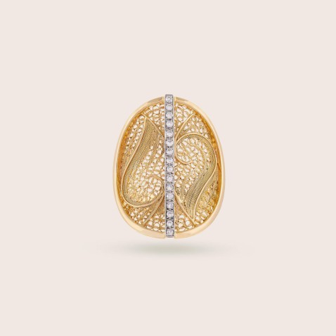 Gold and diamond ring