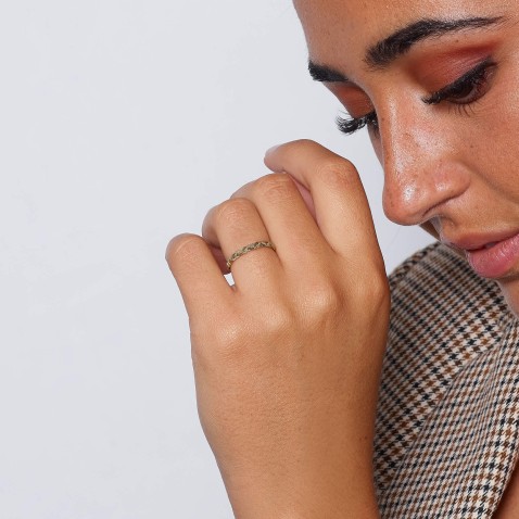 Tran�a | Thin Band ring