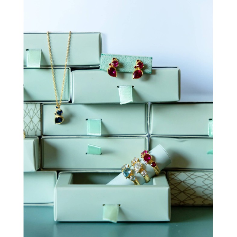 Gold-plated silver ring with crystals