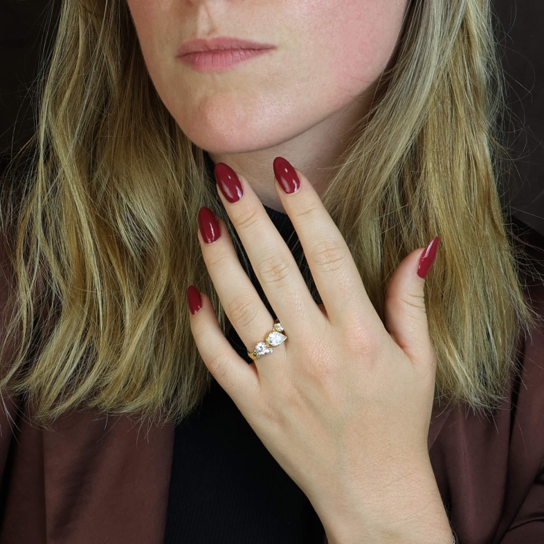 Gold-plated silver ring with crystals