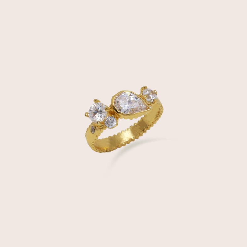 Gold-plated silver ring with crystals