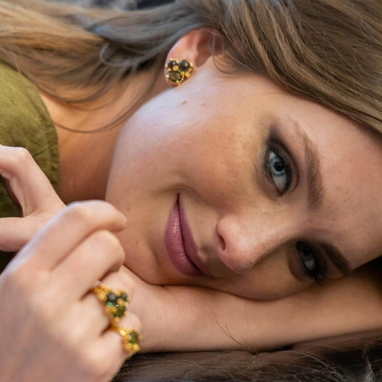 Anel Prata Dourada com Prasiolite