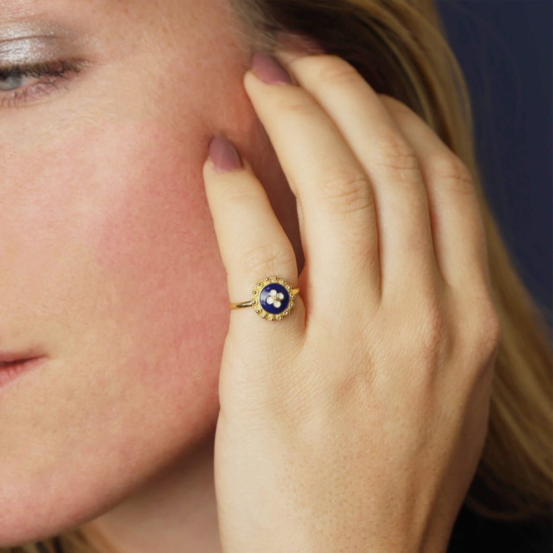 19.2K Gold and Enamel Ring | Portuguese Roses