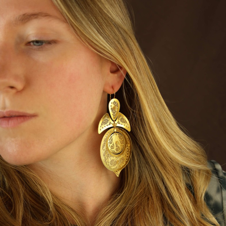 19.2K Gold �Queen� Earrings | Filigree