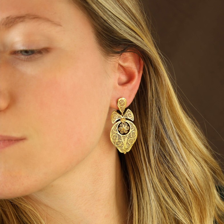 Queen-style earrings 19.2K gold | Filigree