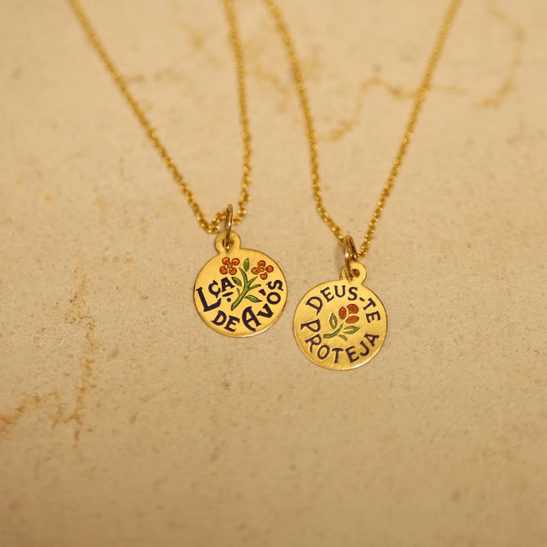 Medalha "Deus te Proteja" em Ouro 19,2K | Lembran�a