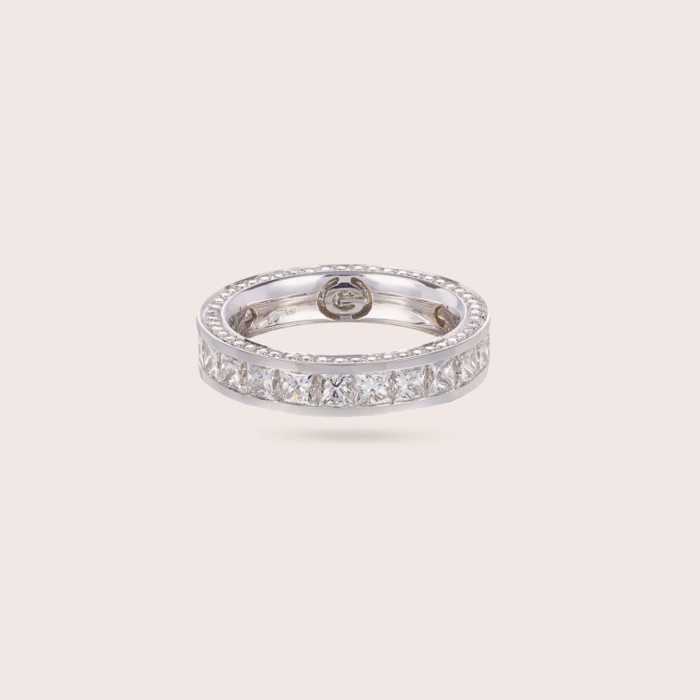 Anel com Diamantes