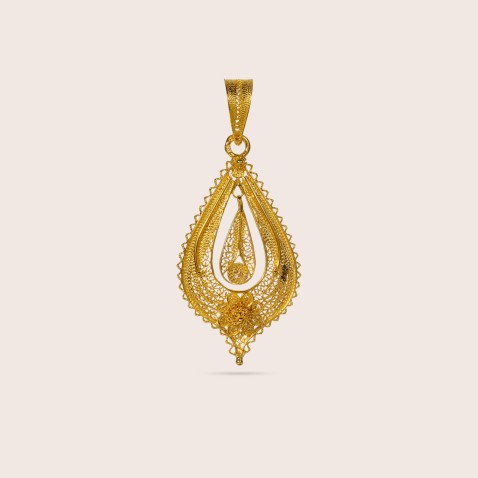 19.2K Gold Portuguese Filigree Pendant | Princess
