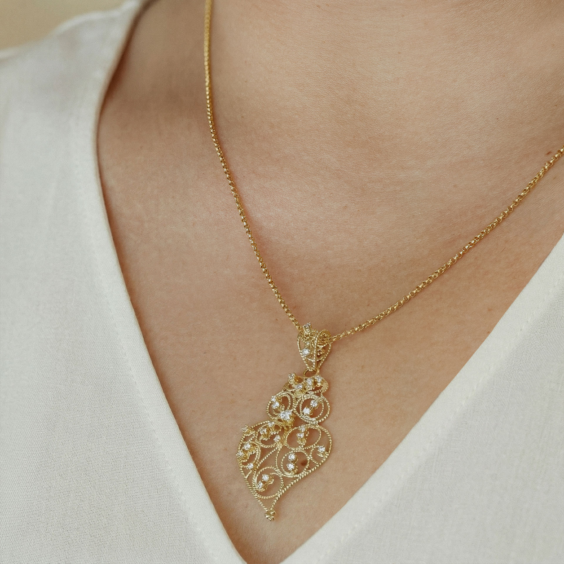 Pendente Filigrana Ouro 19,2K e Brilhantes | Diamond Filigree