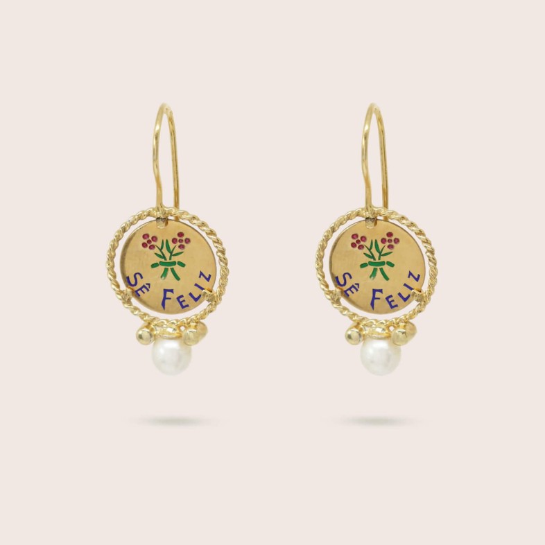 !9,2K Gold and Pearl "Be happy" Earrings | Lembran�a