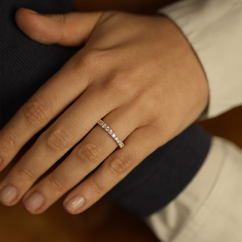 18K Gold Engagement Ring with Diamonds | Special Moments