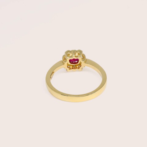 18K Gold Engagement Ring with Ruby and Diamonds | Cores Preciosas