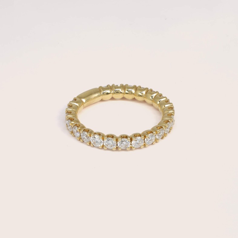 18K Gold Engagement Ring with Diamonds | Special Moments