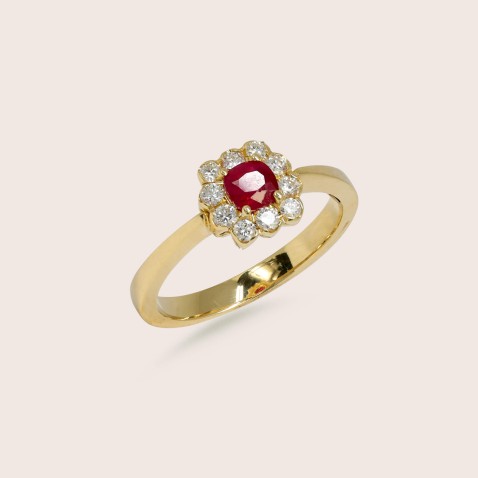 18K Gold Engagement Ring with Ruby and Diamonds | Cores Preciosas