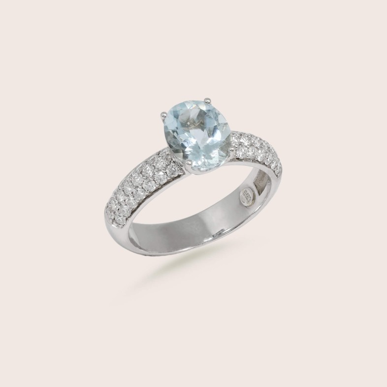 18K White Gold Engagement Ring with Aquamarine and Diamonds | Blue Sea