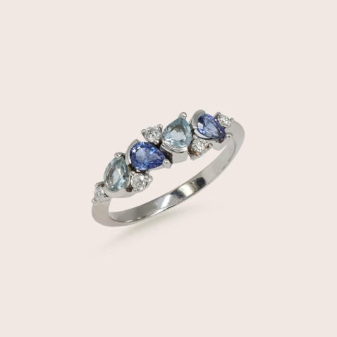18K White Gold Engagement Ring with Sapphires, Aquamarines, and Diamonds | Cores Preciosas